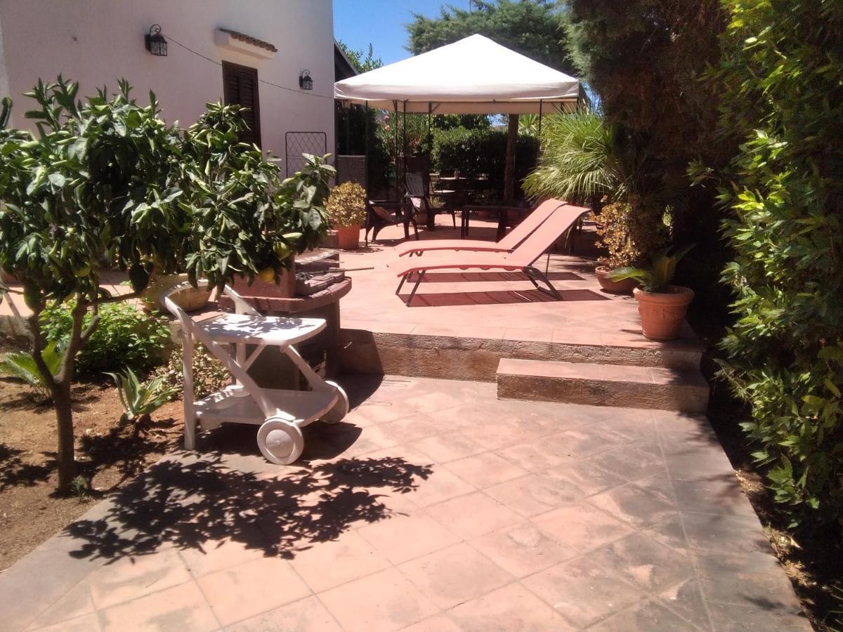 Villetta Magnolie By Trerose Properties - Villetta Indipendente Con Wi-Fi E Posto Auto Gratuito サン・ヴィート・ロ・カーポ エクステリア 写真